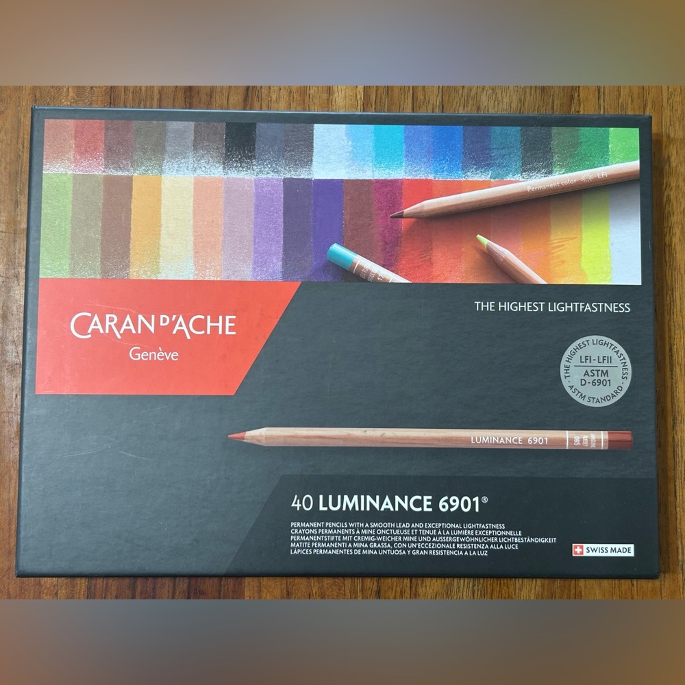 Luminance 6901 Colored Pencils - 40 Set